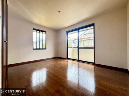 �Q�� �D���������������ޗm���́A���̖ڊo�߂��C�������ǂ������ł��ˁB���������Ԃ��������Ɖ߂������Ƃ��ł��܂��B�D�����F�����̃t���[�����O���ǂ�ȉƋ�ɂ��}�b�`���܂��I