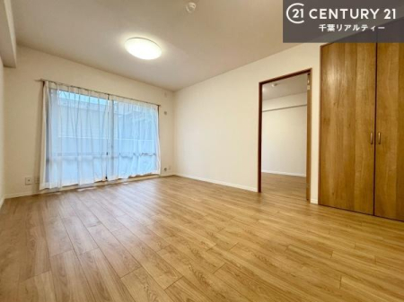 ���r���O �傫�ȑ����炽���Ղ�̗z���������閾�邢���r���O�B�J�����̂��郊�r���O�ŉƑ��c���̂��났�̎��Ԃ��߂����܂��I