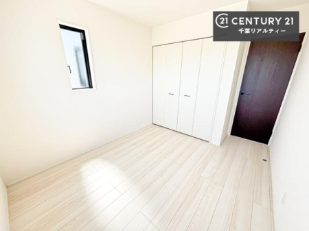 �q������ ���[�͂̂���m���ł��B����������������L�X�Ǝg���ċC�������ǂ��ł��I
�L���C�Ȗ��邢�������ŉ߂����̂́A�X�ɂ̂�т�������ł��܂��ˁI