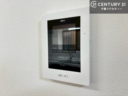���̑� TV���j�^�[�t�C���^�[�t�H���������B���K�҂̊���m�F���Ă���Ή��ł��邽�߁A�h�Ɩʂɂ��z�����ꂽ���S�̐ݔ��ł��B