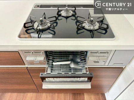 �L�b�`�� �R�����͎O������̂ł������̓����i�s���ł��܂��B
�������O�����t���ł��B�����X�y�[�X���L�X���Ă���׍�Ƃ����₷���I�g�����肪�ǂ��V�X�e���L�b�`���ł��I