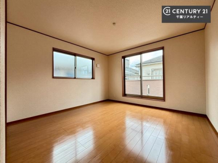 �Q�� �o���R�j�[�ɖʂ��Ă���m���ł��B���邭�����肪����A���C����������ł��܂��I���N���āA�O�ɏo�Ĕw�L�т����[�ċz�����ǂ������}������邱�Ƃ��ł��܂��B