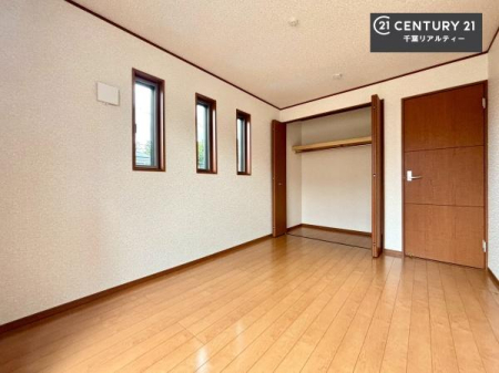 �q������ ���[�͂̂���m���ł��B����������������L�X�Ǝg���ċC�������ǂ��ł��I
�L���C�Ȗ��邢�������ŉ߂����̂́A�X�ɂ̂�т�������ł��܂��ˁI