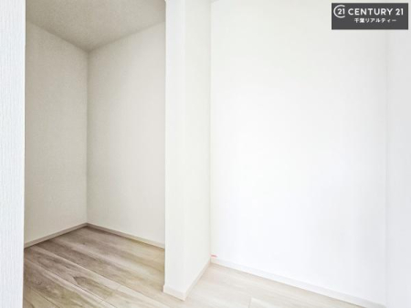 ���[ �E�H�[�N�C���N���[�[�b�g�t���ł��B��������̂��m���Ȃǂ����[���Ă��������ł��ˁI���ɂ���@�������ȂǋG�ߕ��̑傫�ȉƓd�����[�ł��܂��I