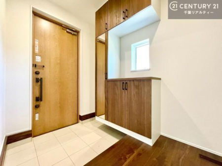 ���� ���ċA���Ă��Ă��A�������܁I�����������Ȃ�A�D�����}������Ă�����ԂɂȂ��Ă��܂��B
���邭��������錺�ւł��I