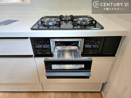 �L�b�`�� �R�����͎O������̂ł������̓����i�s���ł��܂��B
�������O�����t���ł��B�����X�y�[�X���L�X���Ă���׍�Ƃ����₷���I�g�����肪�ǂ��V�X�e���L�b�`���ł��I