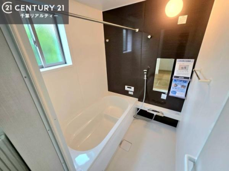 ���� �������������l�̕��͋C�̃o�X���[���́A�����o�Ă��ăo�X�^�C�����[���I
���d���撣���Ă��邲�J���ɂ��D�݂̍���̓����܂����āA�y����ł݂Ă͂������ł��傤���H