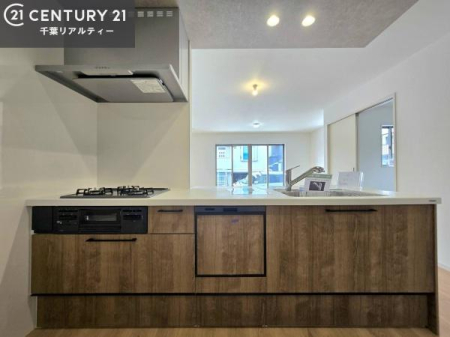 �L�b�`�� ���[�X�y�[�X���L�x�ŁA�����X�y�[�X���X�b�L���ƕЕt���Ђ�`�����p�ł��܂��I
���K�ɍ�Ƃ��ł��A�Ǝ��̌����A�b�v�I�����̗���������܂��I�����t�����m�x�[�V�������ł��I