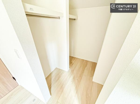���[ �E�H�[�N�C���N���[�[�b�g�t���ł��B��������̂��m���Ȃǂ����[���Ă��������ł��ˁI���ɂ���@�������ȂǋG�ߕ��̑傫�ȉƓd�����[�ł��܂��I
