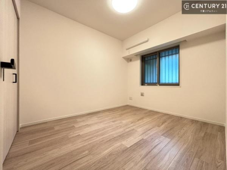 �m�� �V���v���Ƀf�U�C������Ă��邽�߁A�Ƌ��I�т܂���I
���C�ɓ���̉Ƌ��u���Ă��낰���Ԃ���邱�Ƃ��ł��܂��B