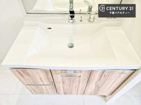 ���ʑ�E���ʏ� �[�����ʑ�{�E���́A�������˂ɂ����̂ł�����ꂪ�y�X�I���������ۂĂ܂��I
�L���C�Ȑ��ʏ��Ŏ��������̃��`�x�[�V�������オ��܂��ˁI