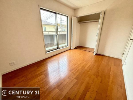 �q������ ���[�X�y�[�X�����Ă��܂��I�������X�b�L�����ڂ��鎖���ł��܂��ˁB
�Ƌ��I�΂Ȃ��V���v���ȃf�U�C���ׁ̈A�Ƌ��I�΂����C�ɓ���̋�ԍ�肪�ł������ł��ˁB