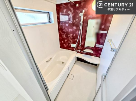 ���� �������������l�̕��͋C�̃o�X���[���́A�����o�Ă��ăo�X�^�C�����[���I
���d���撣���Ă��邲�J���ɂ��D�݂̓����̓����܂����āA�y����ł݂Ă͂������ł��傤���H