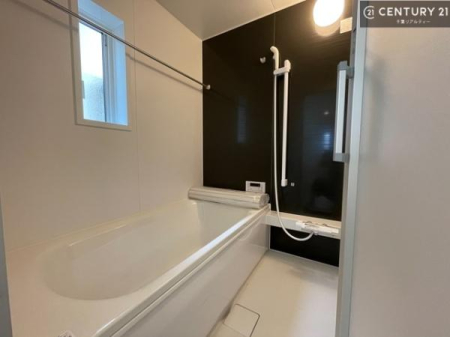 ���� �������������l�̕��͋C�̃o�X���[���́A�����o�Ă��ăo�X�^�C�����[���I
���d���撣���Ă��邲�J���ɂ��D�݂̍���̓����܂����āA�y����ł݂Ă͂������ł��傤���H