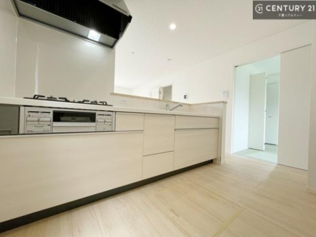 �L�b�`�� ��Ƃ肠�钲���X�y�[�X�ō�Ƃ����₷�����K�ȃL�b�`���ł��I
���q�l�ƈꏏ�ɂ��َq������y���߂�L�X�X�y�[�X�ł��B�y�����������ԂɂȂ肻���ł��ˁI