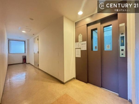 ���̑����p�� �G���x�[�^�[�����ŁA���X�̈ړ������K�B
�����̓��₨�ו��̑������ł��A�X���[�Y�ɂ��A��������܂��I