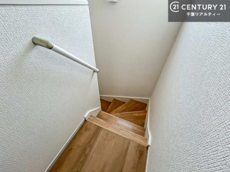 ���̑����� �y���d�l�ʐ^�z�K�i�́A�肷������Ă��Ė��邭��������������ƌ�����̂ň��S�I�g�̂̃T�|�[�g��]�|�h�~���S�E���S�ɗ��p���ł��܂��I