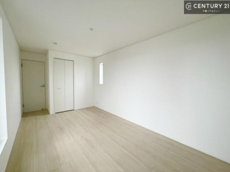 �m�� �V���v���Ƀf�U�C������Ă��邽�߁A�Ƌ��I�т܂���I
���C�ɓ���̉Ƌ��u���Ă��낰���Ԃ���邱�Ƃ��ł��܂��B