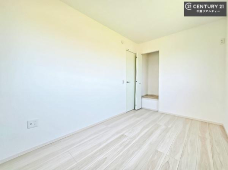 �q������ ���[�͂̂���m���ł��B����������������L�X�Ǝg���ċC�������ǂ��ł��I
�L���C�Ȗ��邢�������ŉ߂����̂́A�X�ɂ̂�т�������ł��܂��ˁI