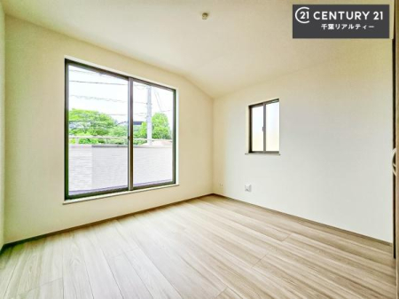 �Q�� �o���R�j�[�ɖʂ��Ă���m���ł��B���邭�����肪����A���C����������ł��܂��I���N���āA�O�ɏo�Ĕw�L�т����[�ċz�����ǂ������}������邱�Ƃ��ł��܂��B