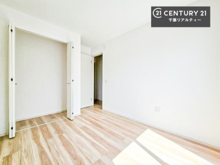 �q������ ���[�͂̂���m���ł��B����������������L�X�Ǝg���ċC�������ǂ��ł��I
�L���C�Ȗ��邢�������ŉ߂����̂́A�X�ɂ̂�т�������ł��܂��ˁI