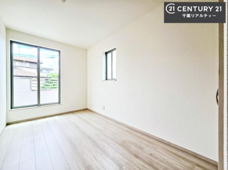 �Q�� �o���R�j�[�ɖʂ��Ă���m���ł��B���邭�����肪����A���C����������ł��܂��I���N���āA�O�ɏo�Ĕw�L�т����[�ċz�����ǂ������}������邱�Ƃ��ł��܂��B