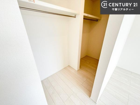 ���[ �E�H�[�N�C���N���[�[�b�g�t���ł��B��������̂��m���Ȃǂ����[���Ă��������ł��ˁI���ɂ���@�������ȂǋG�ߕ��̑傫�ȉƓd�����[�ł��܂��I