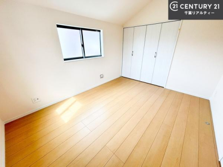 �q������ �V���v���Ƀf�U�C������Ă��邽�߁A�Ƌ��I�т܂���I
���C�ɓ���̉Ƌ��u���Ă��낰���Ԃ���邱�Ƃ��ł��܂��B