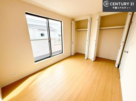 �Q�� �D���������������ޗm���́A���̖ڊo�߂��C�������ǂ������ł��ˁB���������Ԃ��������Ɖ߂������Ƃ��ł��܂��B�D�����F�����̃t���[�����O���ǂ�ȉƋ�ɂ��}�b�`���܂��I