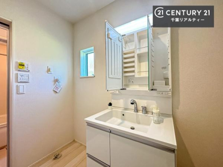 ���ʑ�E���ʏ� �[�����ʑ�{�E���́A�������˂ɂ����̂ł�����ꂪ�y�X�I���������ۂĂ܂��I
�L���C�Ȑ��ʏ��Ŏ��������̃��`�x�[�V�������オ��܂��ˁI