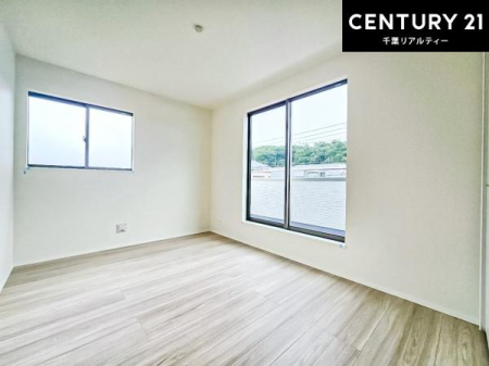 �Q�� �o���R�j�[�ɖʂ��Ă���m���ł��B���邭�����肪����A���C����������ł��܂��I���N���āA�O�ɏo�Ĕw�L�т����[�ċz�����ǂ������}������邱�Ƃ��ł��܂��B