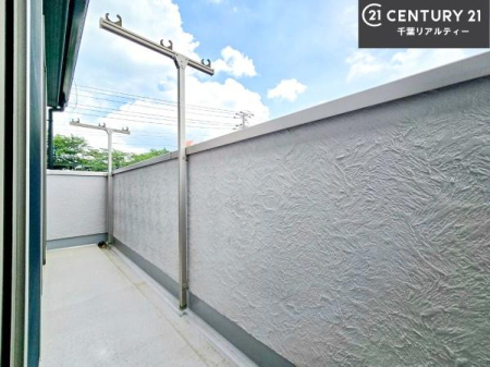 �o���R�j�[ �z������̗ǂ��o���R�j�[�ŁA�����󕨂��悭���������ł��ˁI
���V�C�̗ǂ����ɂ̓o���R�j�[�֏o�ă��t���b�V������̂��C�����悳�����ł��B