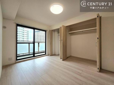 ���r���O�ȊO�̋��� ���[�X�y�[�X���[���I�������X�b�L�����ڂ��鎖���ł��܂��ˁB
�Ƌ��I�΂Ȃ��V���v���ȃf�U�C���ׁ̈A�Ƌ��I�΂����C�ɓ���̋�ԍ�肪�ł������ł��ˁB