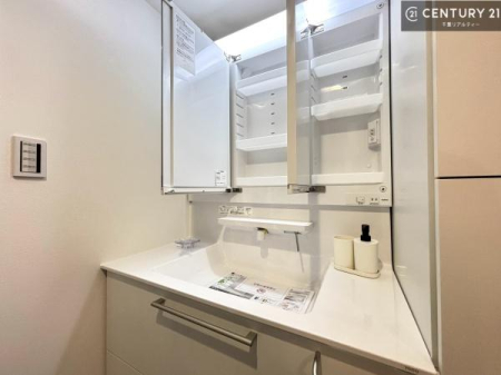 ���ʑ�E���ʏ� �g�Ȃ�𐮂�����ʏ��́A���������厖�ł��I������̐������̂��镵�͋C�����o�I�C�����悭���g�����������܂��B
