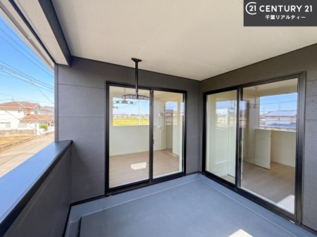 �o���R�j�[ �z������ǍD�ȃo���R�j�[�ł��I���ꂽ���ɂ͐�������n����J���I�Ȏ��Ԃ��y���߂܂��B
