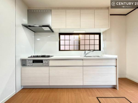 �L�b�`�� ���[�X�y�[�X���L�x�ŁA�����X�y�[�X���X�b�L���ƕЕt���Ђ�`�����p�ł��܂��I
���K�ɍ�Ƃ��ł��A�Ǝ��̌����A�b�v�I�����̗���������܂��I