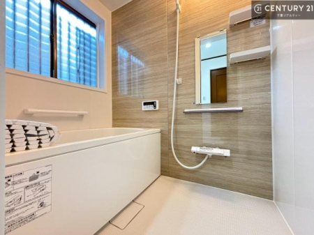 ���� �������������l�̕��͋C�̃o�X���[���́A�����o�Ă��ăo�X�^�C�����[���I
���d���撣���Ă��邲�J���ɂ��D�݂̓����̓����܂����āA�y����ł݂Ă͂������ł��傤���H