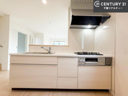 �L�b�`�� ���[�X�y�[�X���L�x�ŁA�����X�y�[�X���X�b�L���ƕЕt���Ђ�`�����p�ł��܂��I
���K�ɍ�Ƃ��ł��A�Ǝ��̌����A�b�v�I�����̗���������܂��I
