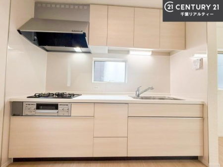�L�b�`�� ���[�X�y�[�X���L�x�ŁA�����X�y�[�X���X�b�L���ƕЕt���Ђ�`�����p�ł��܂��I
���K�ɍ�Ƃ��ł��A�Ǝ��̌����A�b�v�I�����̗���������܂��I