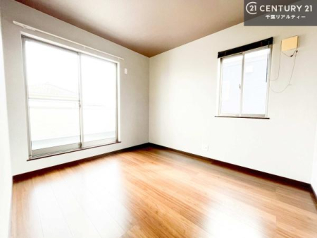 �m�� 2�ʍ̌����m�ۂ������邢�����́A���ʂ����ǂ��A���邭��ϋ��S�n�̗ǂ���ԂƂȂ��Ă���܂��B�����b�N�X���ĉ߂�����S�n�̗ǂ��������ł��I