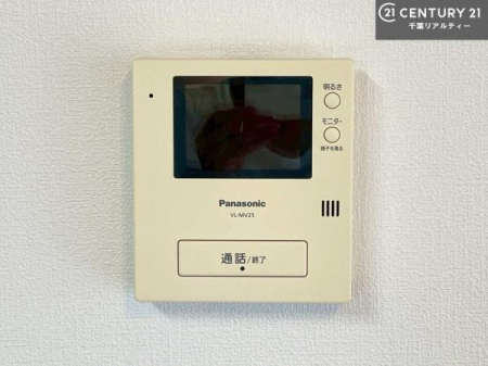 ���̑� TV���j�^�[�t�C���^�[�t�H���������B���K�҂̊���m�F���Ă���Ή��ł��邽�߁A�h�Ɩʂɂ��z�����ꂽ���S�̐ݔ��ł��B