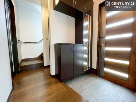���� �~���[�t���V���[�Y�{�b�N�X�t���Ȃ̂ŁA���ւ��Еt�����|�������₷���ł��I
�X�b�L���������ւŌ˂��J�����u�ԁA�������̂���S�n������Ԃ��o�}���Ă���܂��B