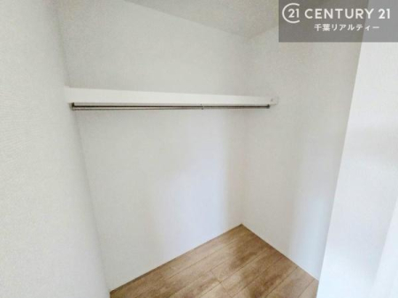 ���[ �E�H�[�N�C���N���[�[�b�g�t���ł��B��������̂��m���Ȃǂ����[���Ă��������ł��ˁI���ɂ���@�������ȂǋG�ߕ��̑傫�ȉƓd�����[�ł��܂��I