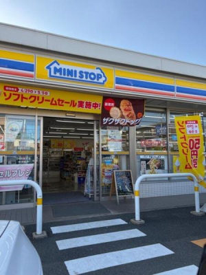 ���ӊ� �y�R���r�j�z�~�j�X�g�b�v�D�����X�F400m