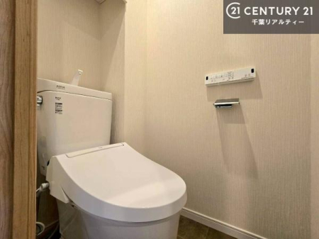 �g�C�� �������֍��ɂ��A�~��͕֍����g�����ł���̂ŗ₽���֍��ɍ��炸�ɍςފ������d�l�ł��I�V���v���ȃJ���[����Ƃ��Ă���̂ŁA������ꂪ���₷���ł��B