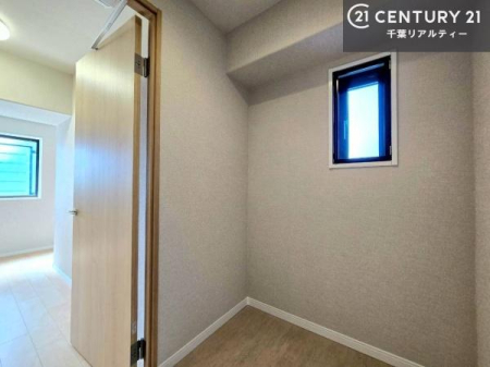 ���[ �[�˕t���I
�����Ղ艜�s���̂�����[�X�y�[�X�I�G�߂��̂̃C���e���A�̎��[�₨�m���̎��[�ɕ֗��ł��I