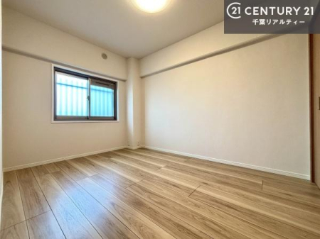 �q������ �|���o�������Ȃ��������́A���q�l�̂������Ƃ��Ă����S�ł��I
���[�X�y�[�X���[�����Ă���̂ŎU�炩�������������T�b�ƕЕt�����܂��I
