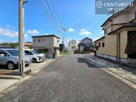 �O�ʓ��H�܂ތ��n�ʐ^ �O�ʓ��H6���I�z����ǍD�ȗ��n�ł��B
�Ԍɓ��ꂪ���ȕ������S�ł��ˁB