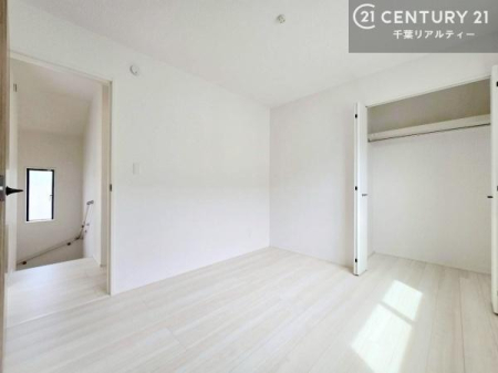 �m�� ���[�X�y�[�X�����Ă��܂��I�������X�b�L�����ڂ��鎖���ł��܂��ˁB
�Ƌ��I�΂Ȃ��V���v���ȃf�U�C���ׁ̈A�Ƌ��I�΂����C�ɓ���̋�ԍ�肪�ł������ł��ˁB