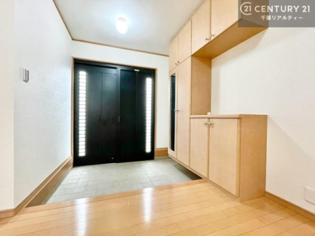 ���� �L�X�Ƃ������ւɂ̓V���[�Y�{�b�N�X�������B���Ƒ����̌C������������[�ł��A���ł��C�����悭���q�l���}�����܂��B